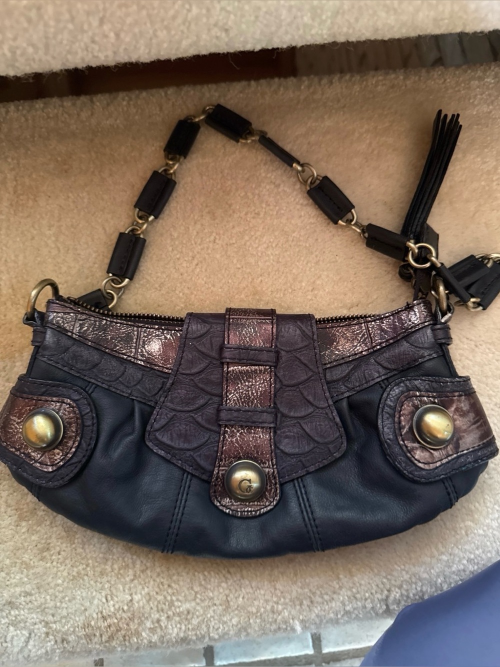 Ultra Rare Guess Collection baguette Handbag